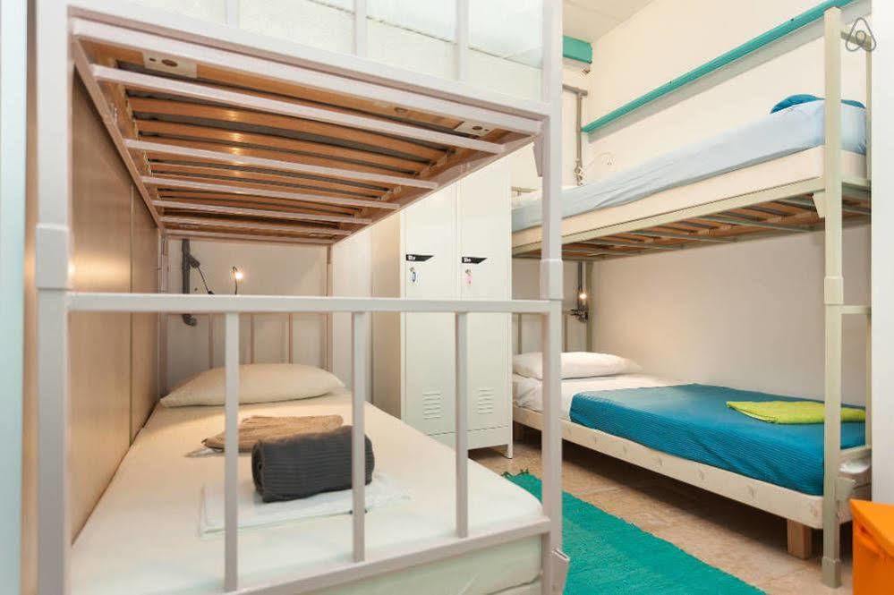 Roundabout Hostel - Hostel Ровинь Экстерьер фото